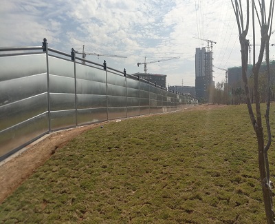 建筑施工中，工程圍擋廠家批量銷售更顯優(yōu)勢